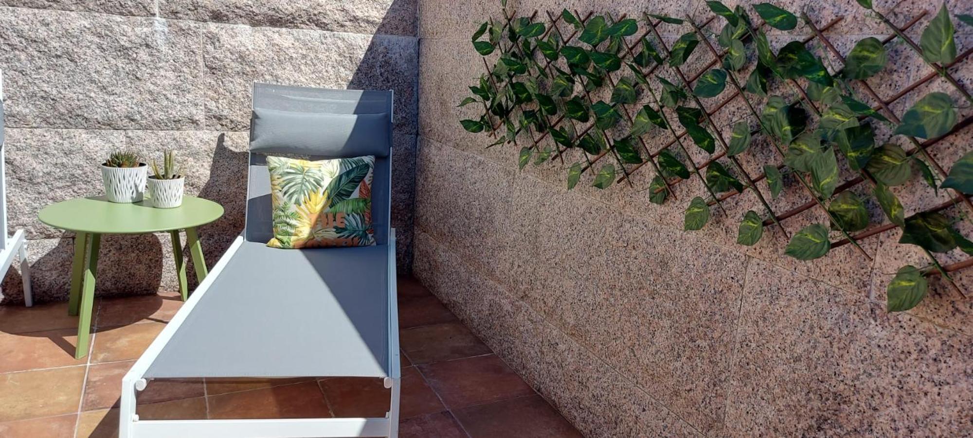 Apartment Stone House Premium